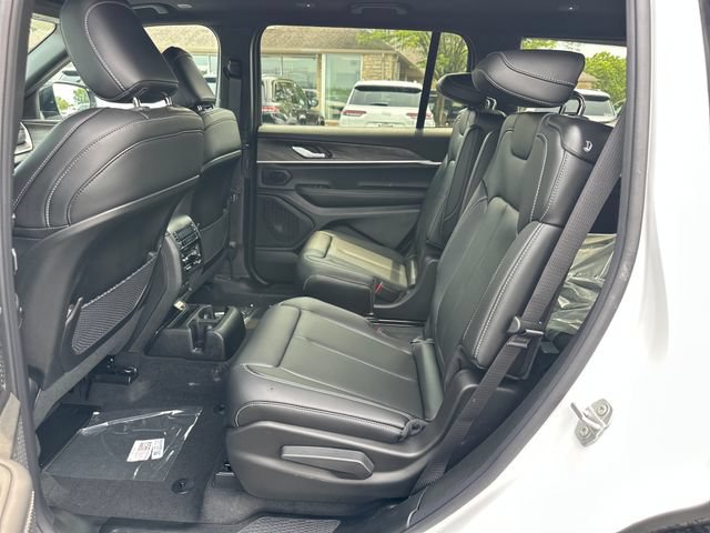 New 2026 Jeep Grand Cherokee L Limited AWD/4WD image 15