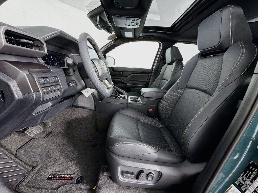 New 2026 Toyota 4Runner TRD Off-Road Premium AWD/4WD image 11