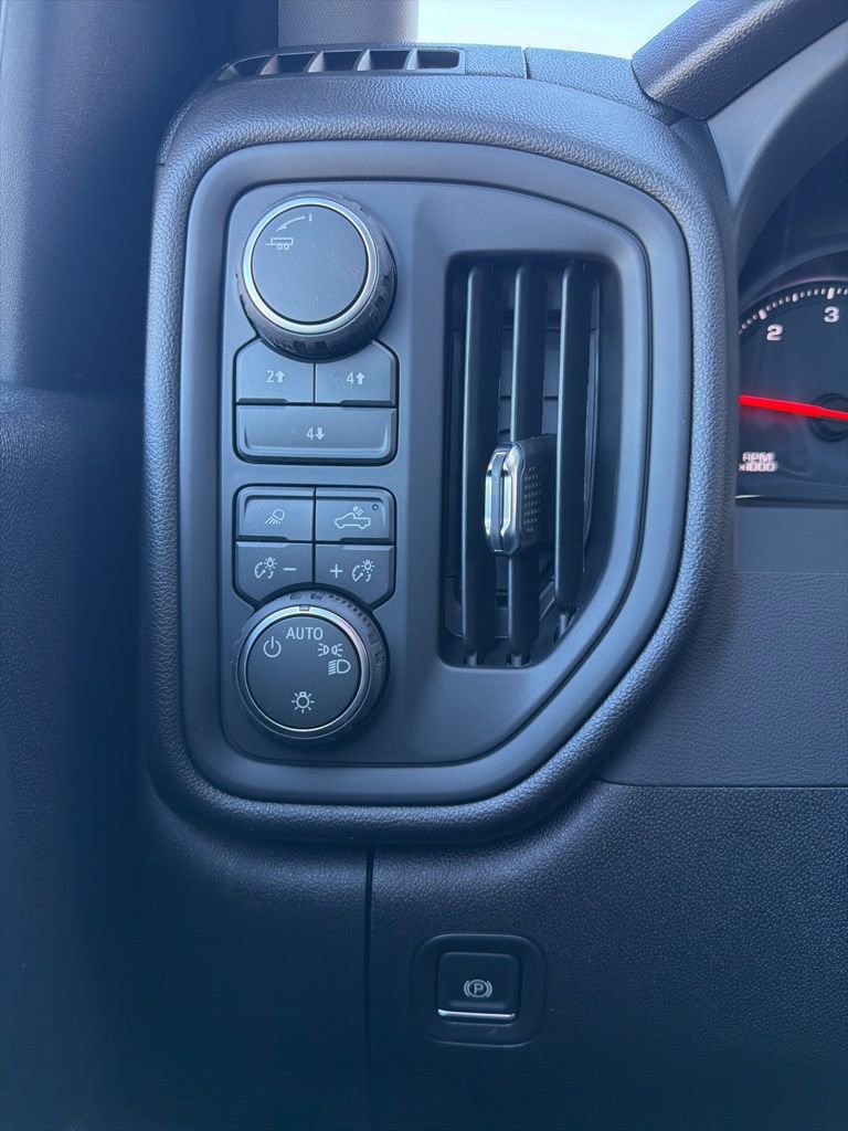 New 2026 Chevrolet Silverado 2500 Custom w/ Custom Value Package image 20