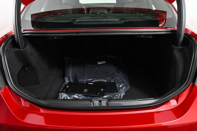 New 2025 Alfa Romeo Giulia w/ Driving Assist Package RWD image 32