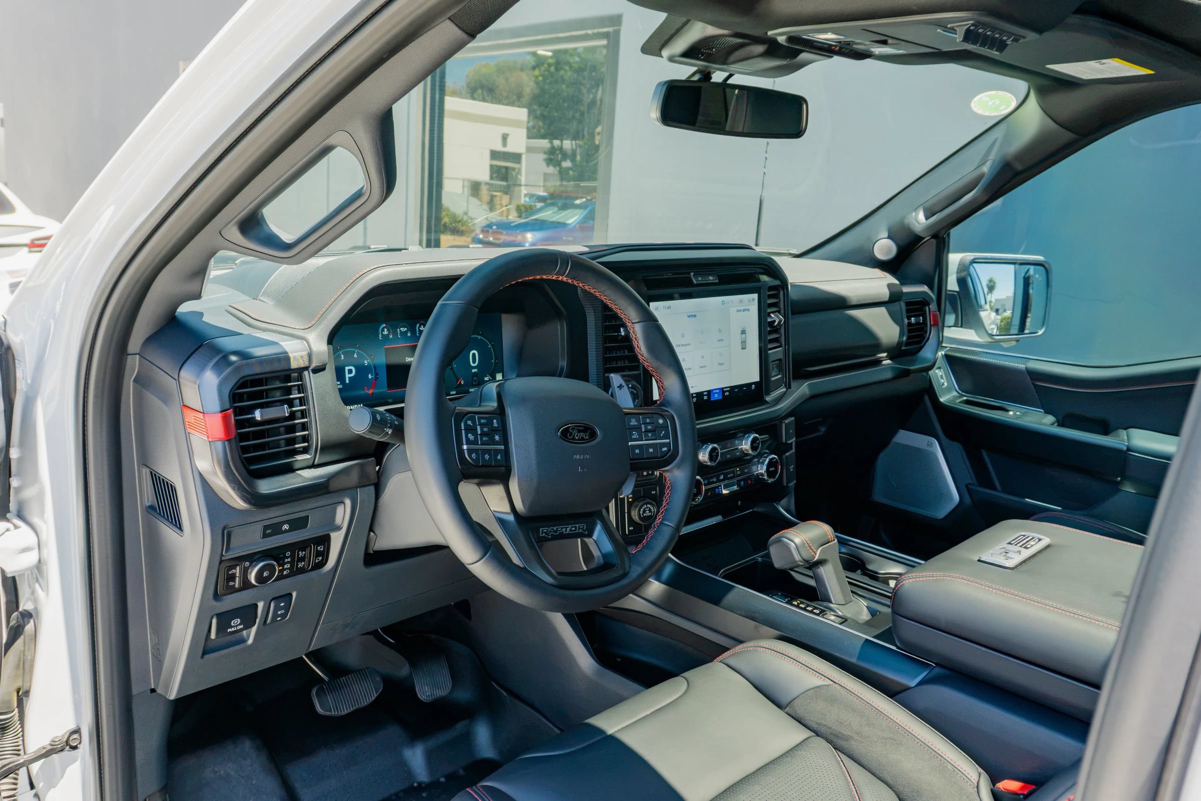 Used 2025 Ford F150 Raptor AWD/4WD image 10
