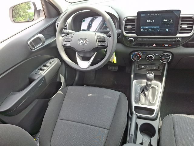 New 2026 Hyundai Venue SE FWD image 9