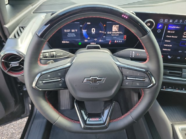 Certified 2024 Chevrolet Equinox EV RS FWD image 28