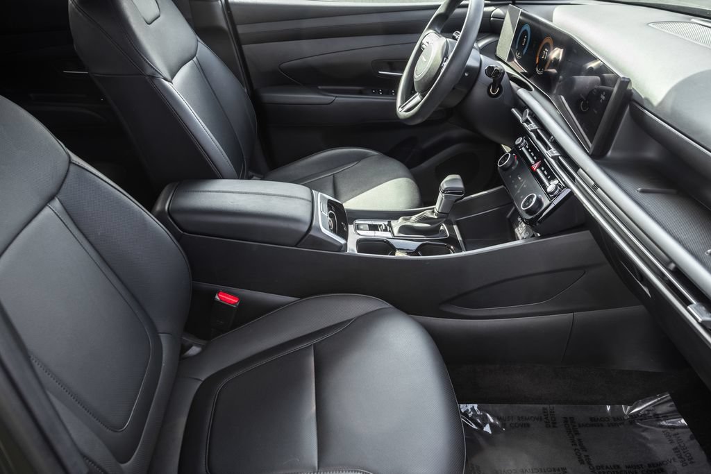 Certified 2025 Hyundai Santa Cruz SEL FWD image 31