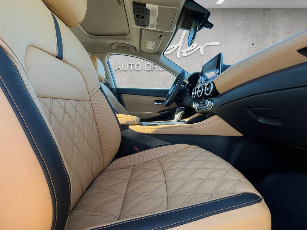 New 2025 Nissan Sentra SV w/ SV Premium Package image 24