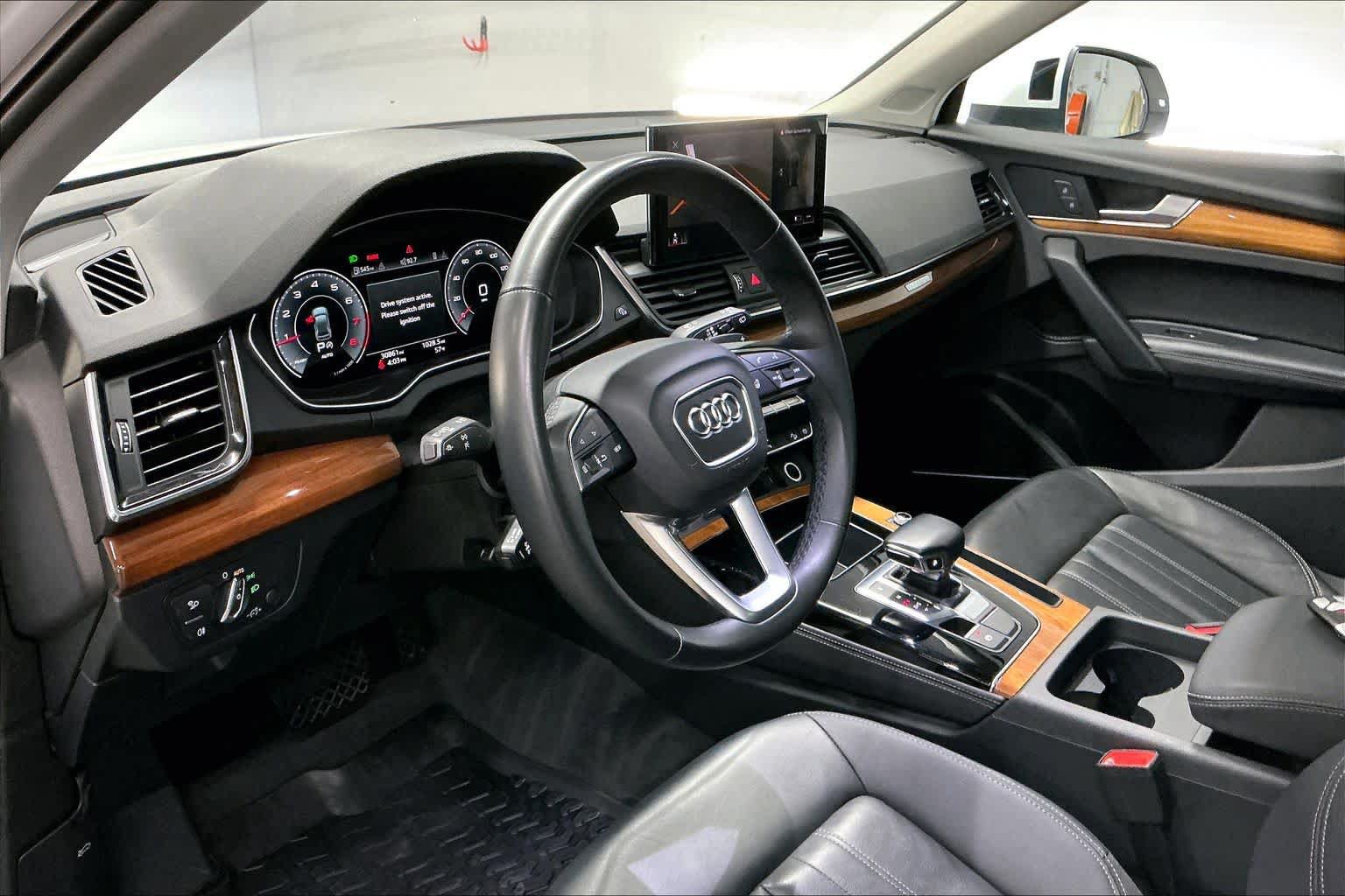 Certified 2023 Audi Q5 2.0T Premium Plus w/ Premium Plus Package AWD/4WD image 16