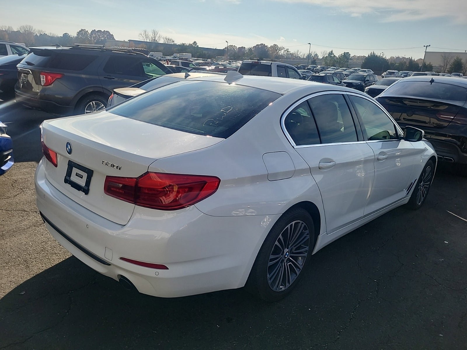 Used 2019 BMW 530i w/ Convenience Package image 6
