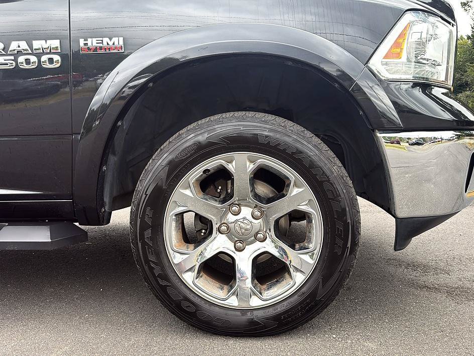 Used 2017 RAM 1500 Laramie w/ Convenience Group AWD/4WD image 26