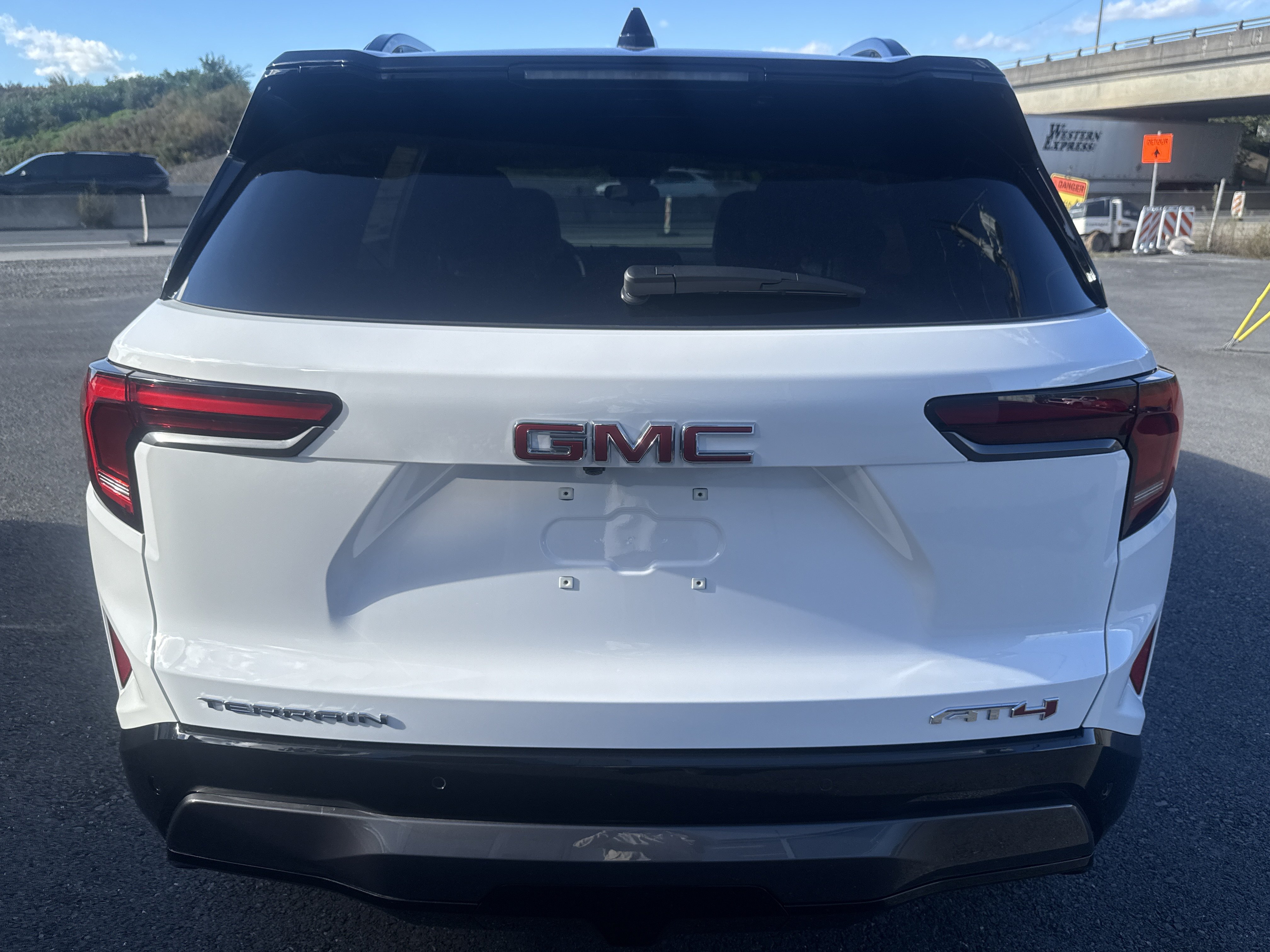 New 2027 GMC Terrain AT4 w/ Convenience Package III AWD/4WD image 6