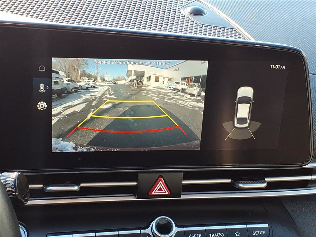 Used 2023 Hyundai Elantra Limited image 12