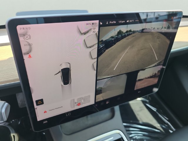Used 2021 Tesla Model Y Long Range AWD/4WD image 29