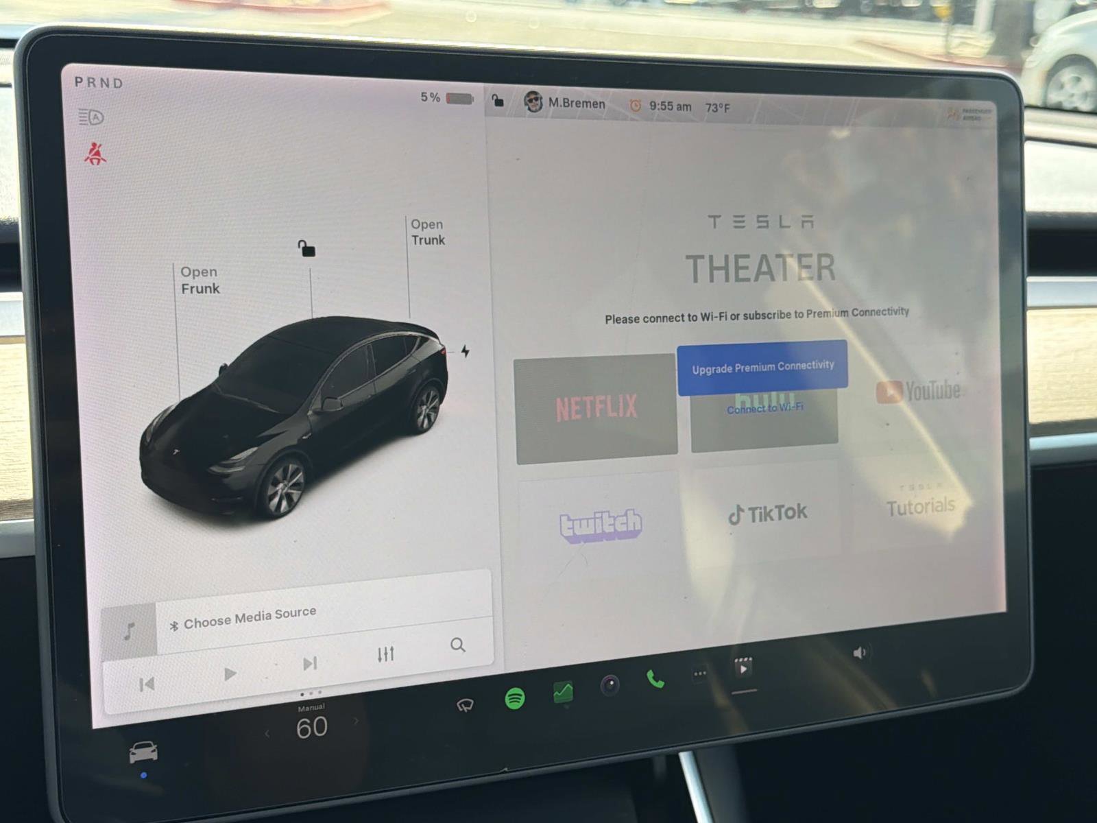 Used 2021 Tesla Model Y Long Range AWD/4WD image 26