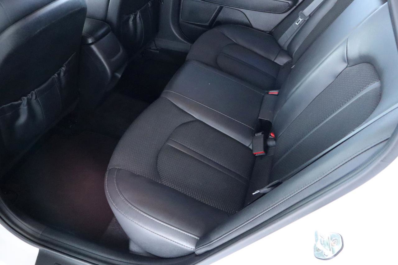 Used 2018 Kia Optima S FWD image 29