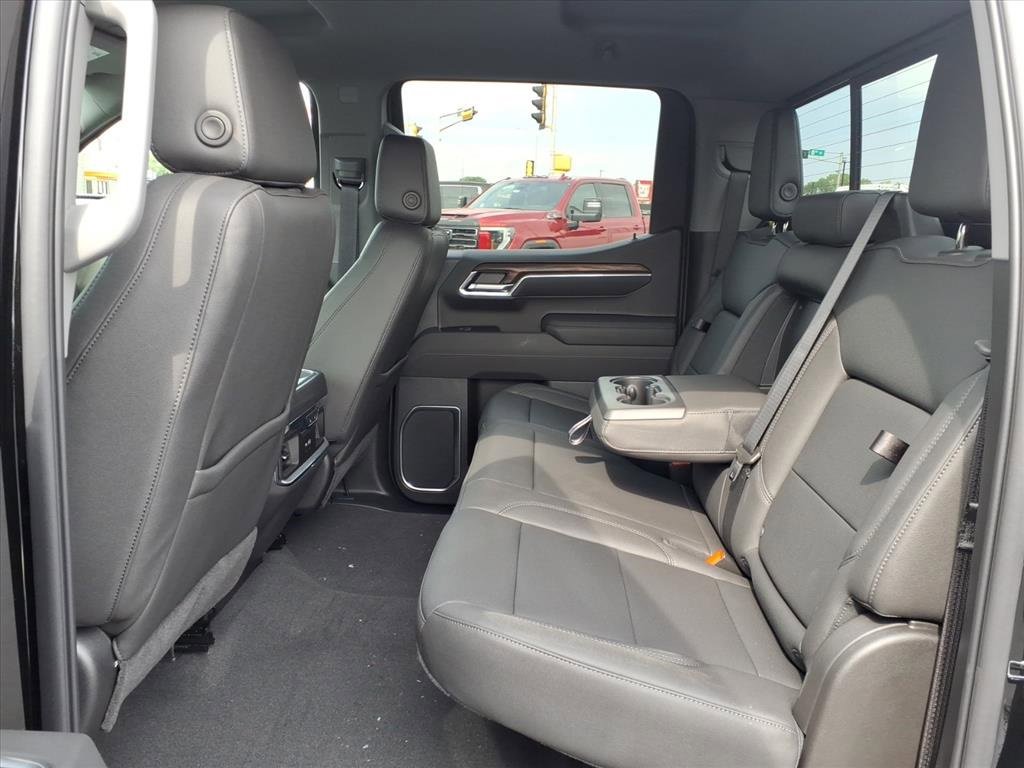 New 2026 GMC Sierra 1500 SLT w/ SLT Premium Plus Package image 7