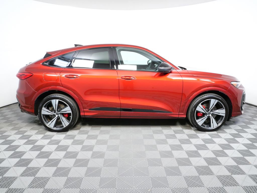 New 2026 Audi SQ5 Premium Plus AWD/4WD image 2