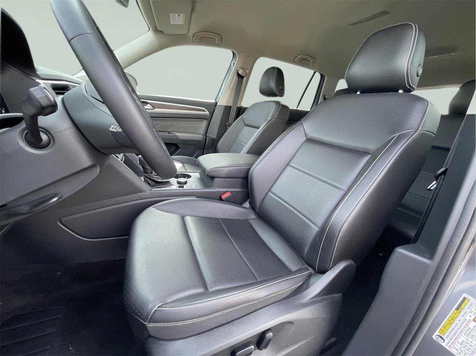 Used 2023 Volkswagen Atlas SE image 14