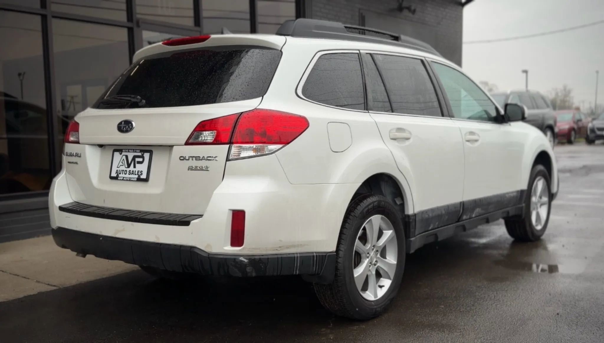 Used 2014 Subaru Outback 2.5i Limited image 3