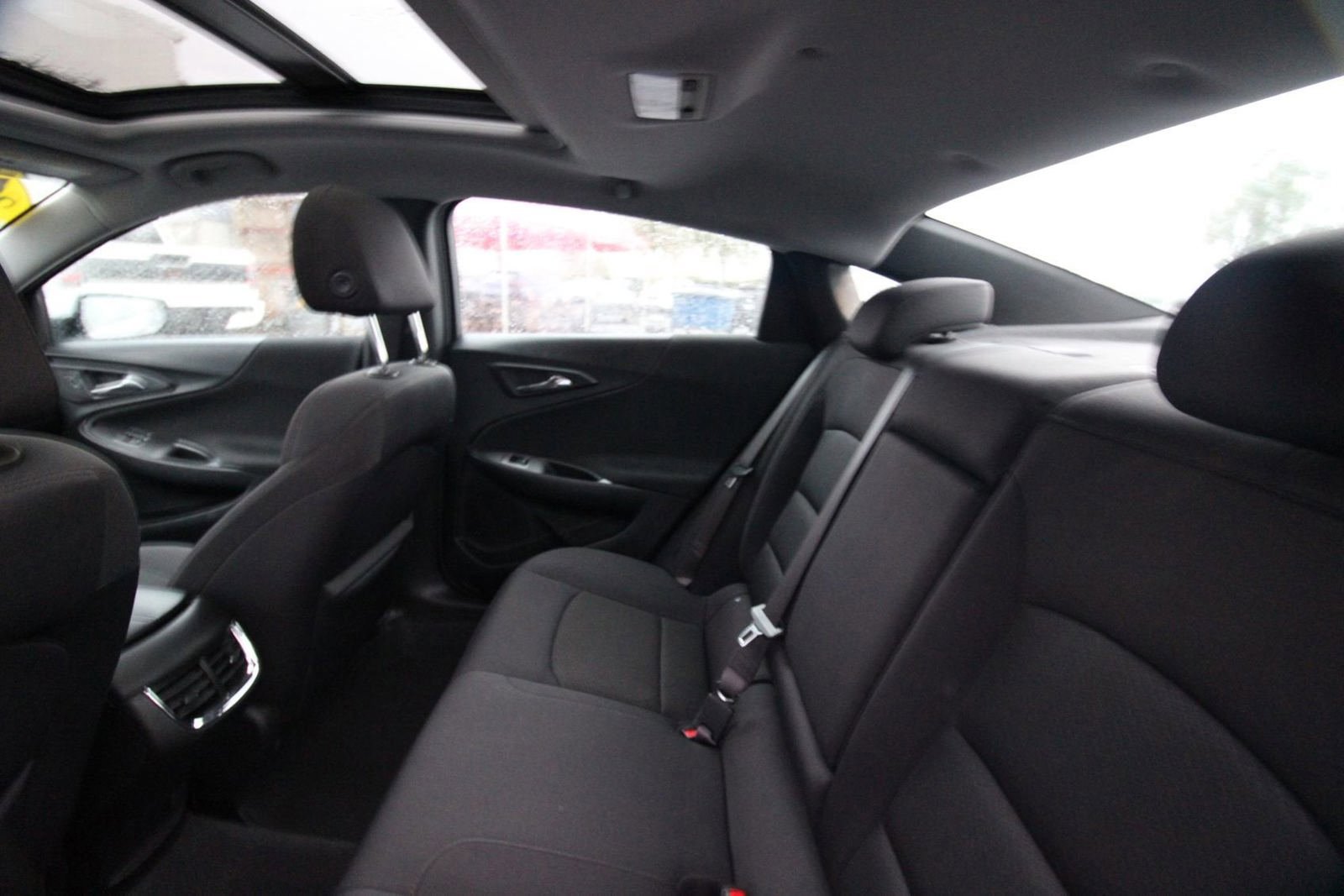 Used 2022 Chevrolet Malibu LT FWD image 23