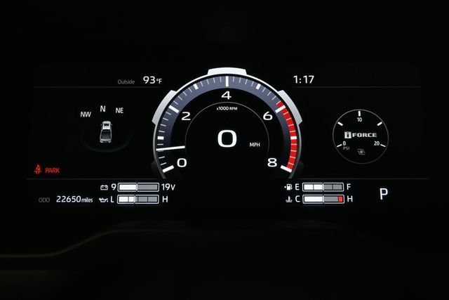 Used 2026 Toyota Tundra Limited w/ Power Package AWD/4WD image 9