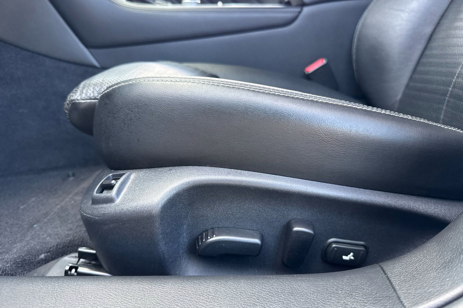 Used 2018 INFINITI Q50 Sport RWD image 14