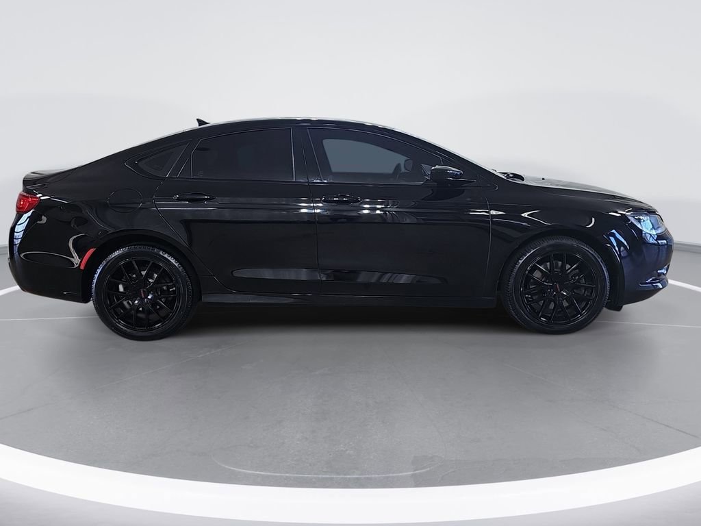 Used 2015 Chrysler 200 S w/ Navigation & Sound Group I image 2