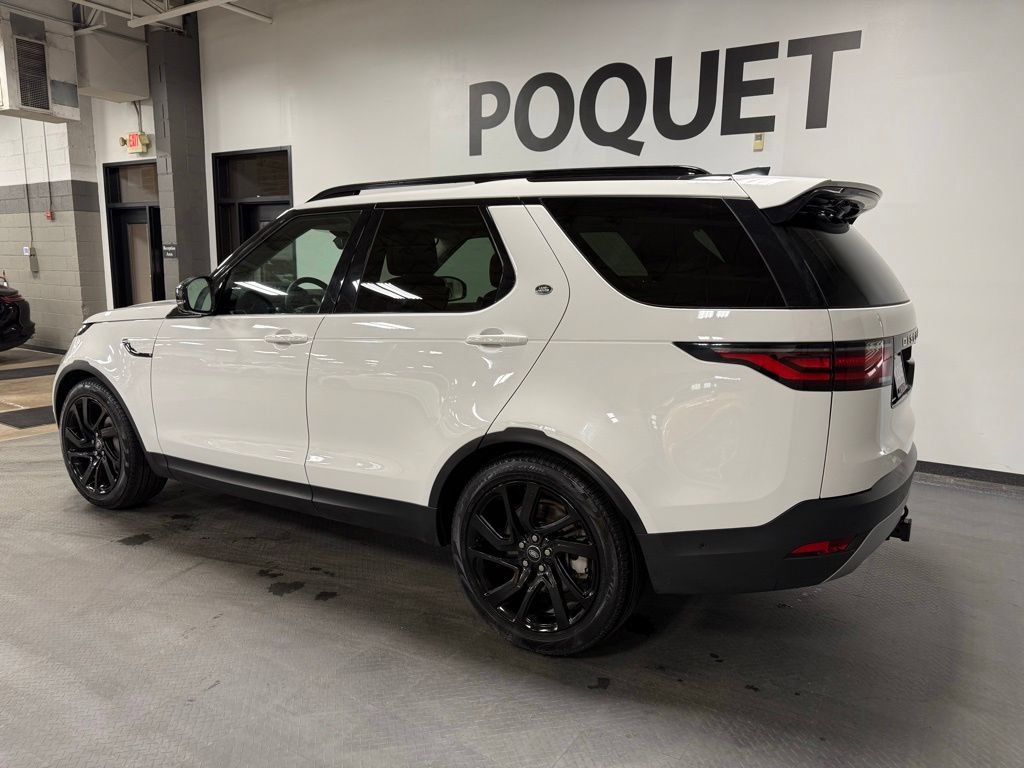 Used 2024 Land Rover Discovery S AWD/4WD image 6