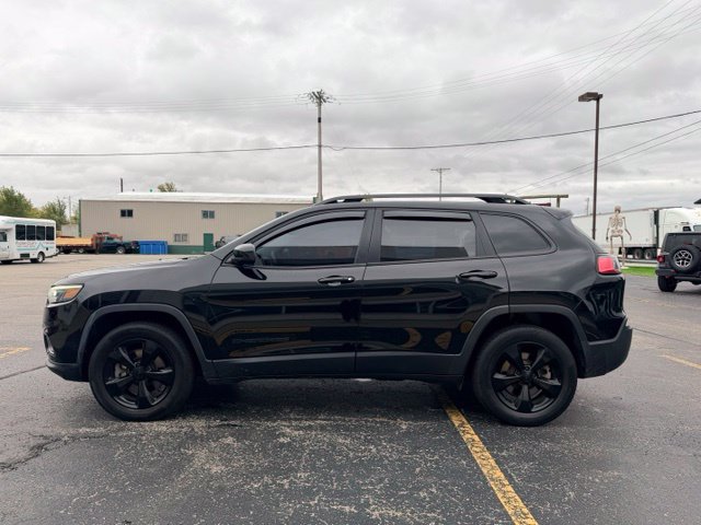 Used 2020 Jeep Cherokee Latitude Plus AWD/4WD image 7