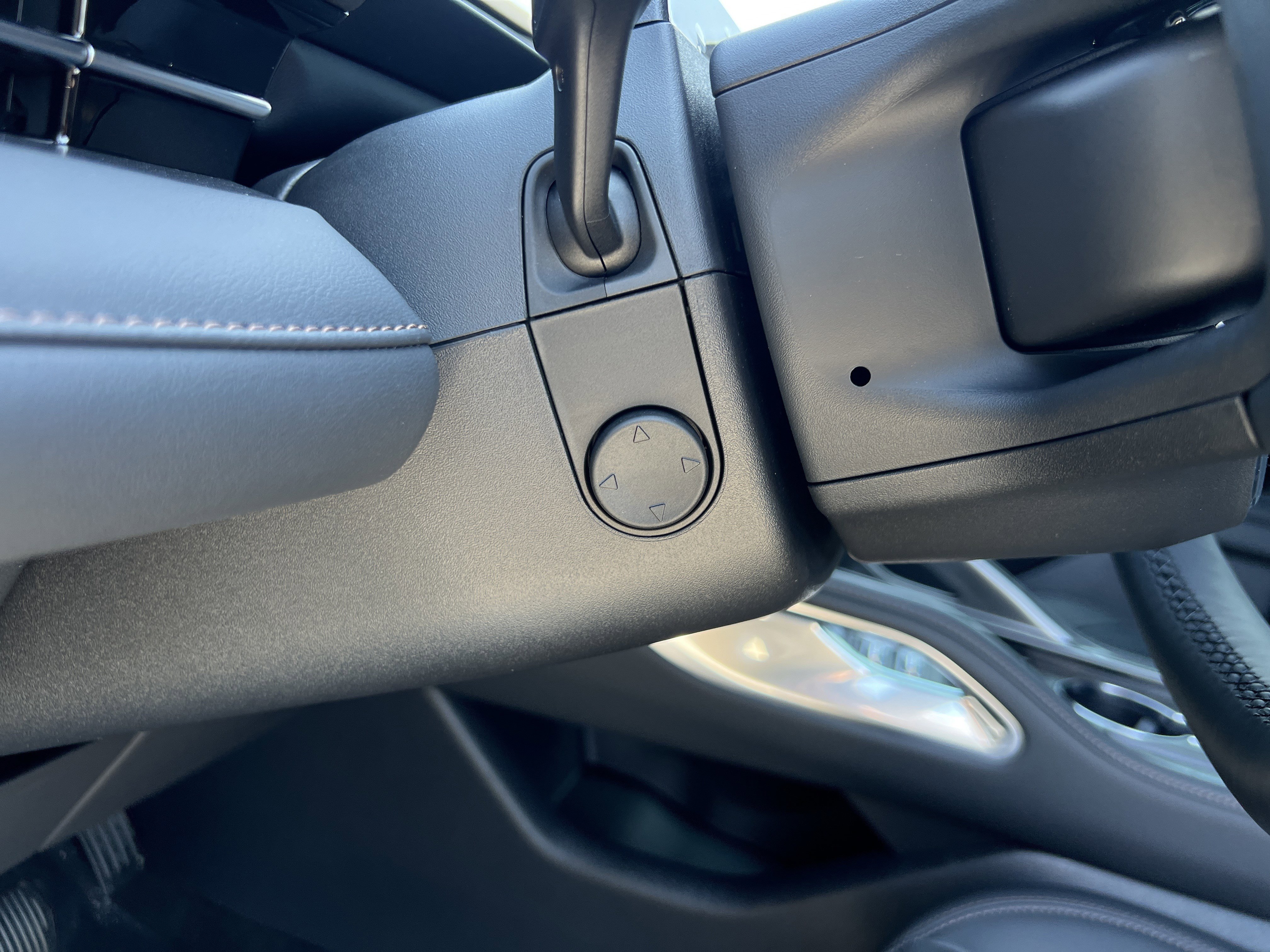 New 2025 Lincoln Nautilus Premier w/ Equipment Group 102A image 17