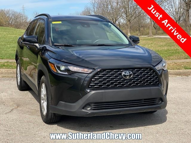 Used 2022 Toyota Corolla Cross LE image 1