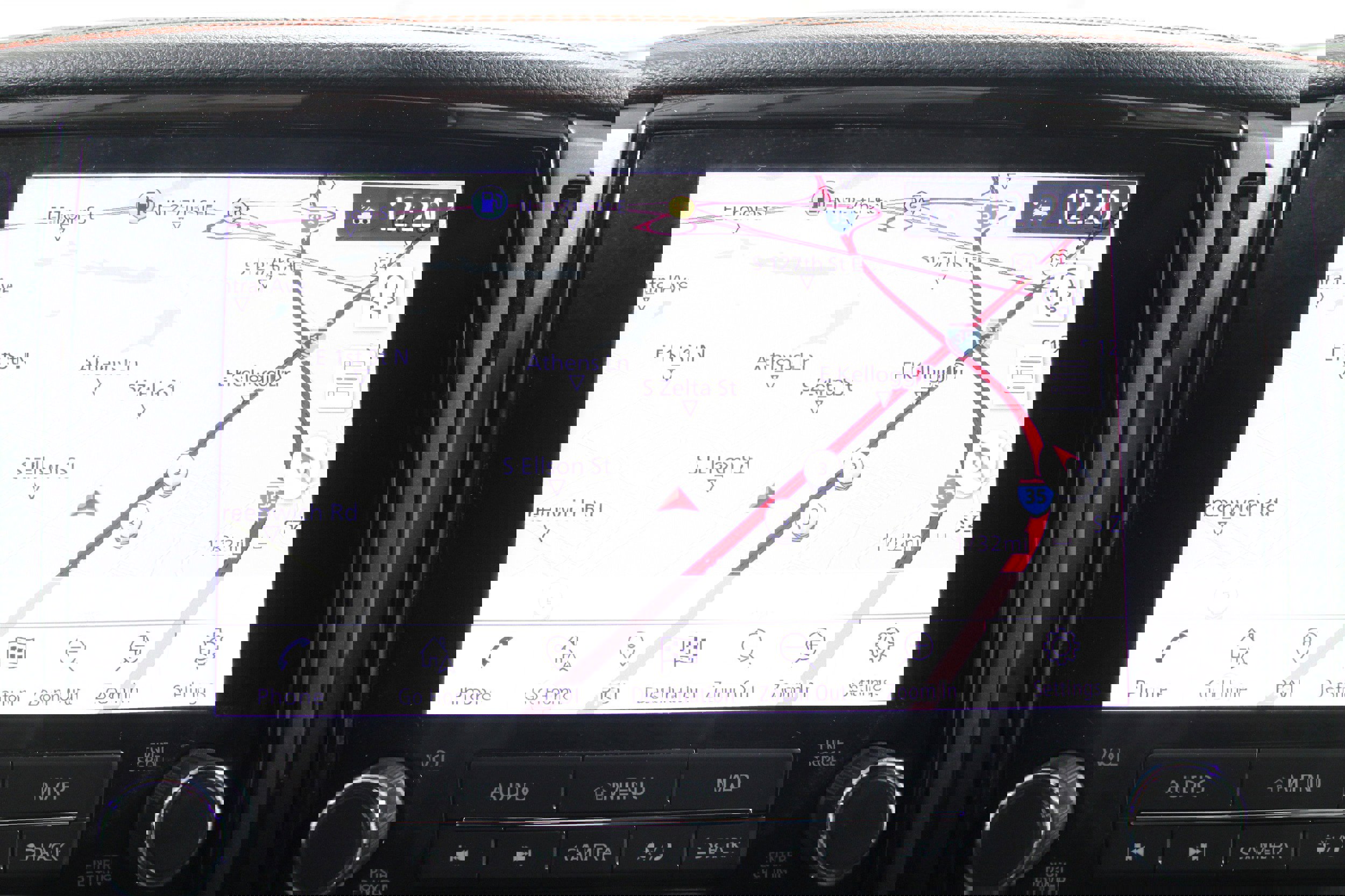 Used 2020 Nissan Titan PRO-4X w/ Pro-4x Convenience Package image 10