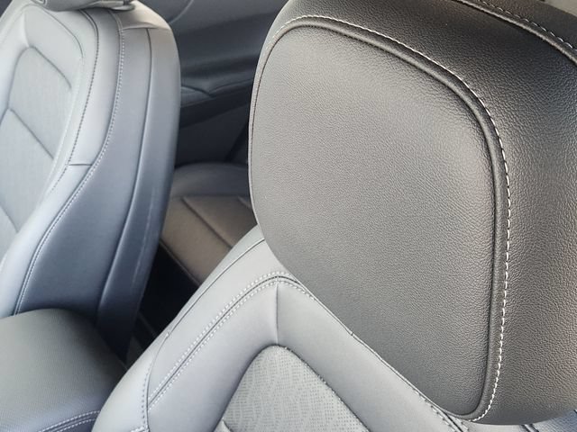 Used 2026 Chevrolet Equinox LT w/ Convenience Package II FWD image 19