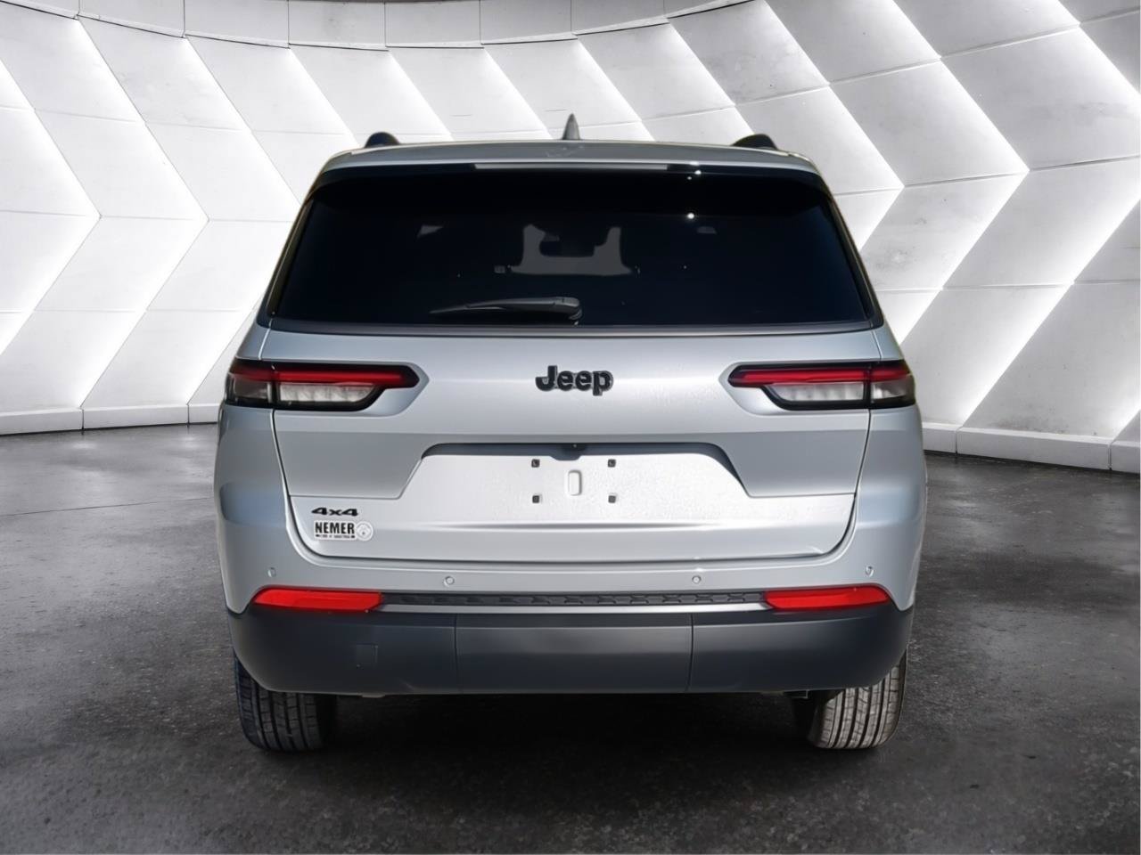 New 2026 Jeep Grand Cherokee L 4WD image 4