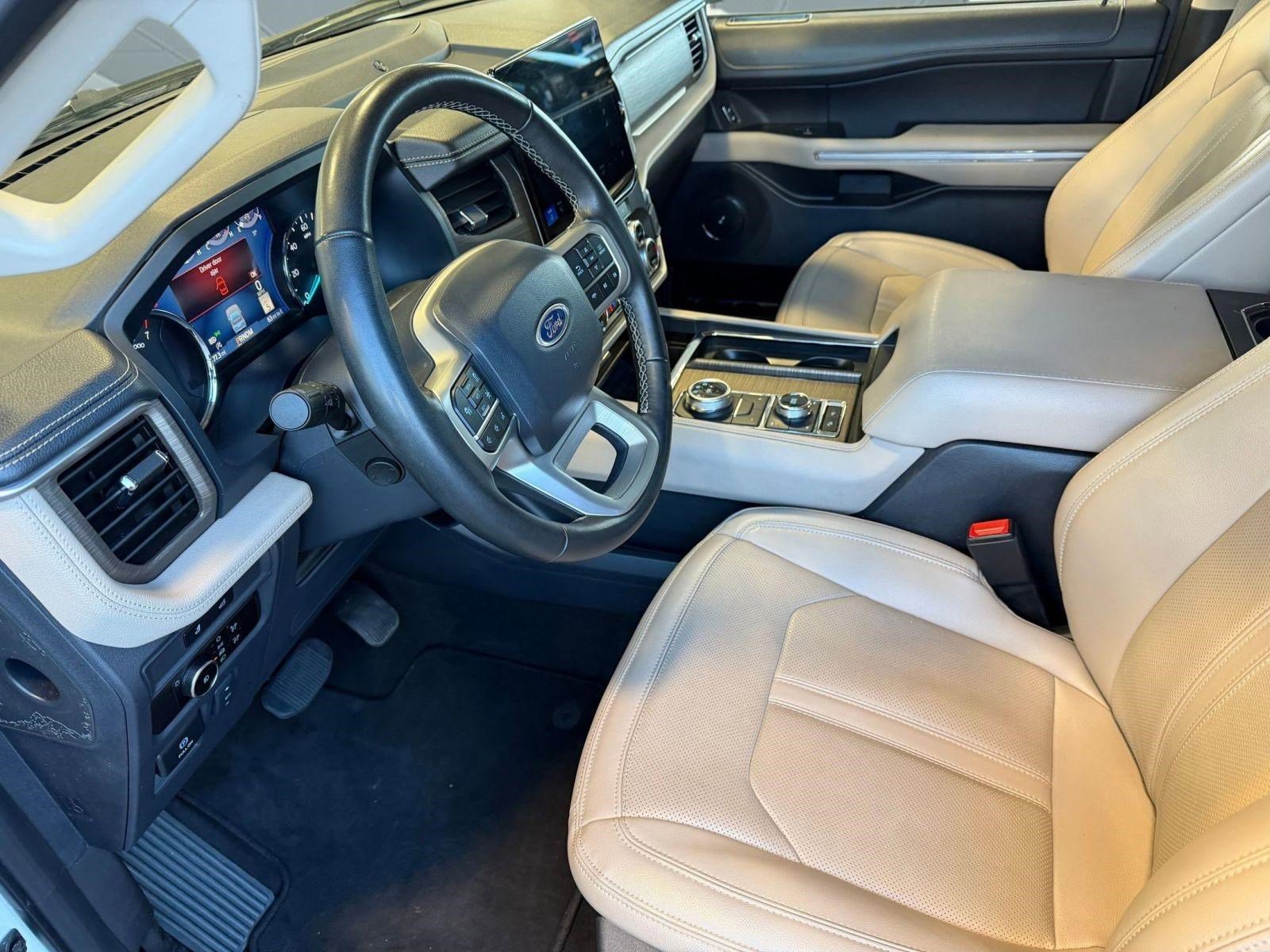 Used 2024 Ford Expedition Limited image 21