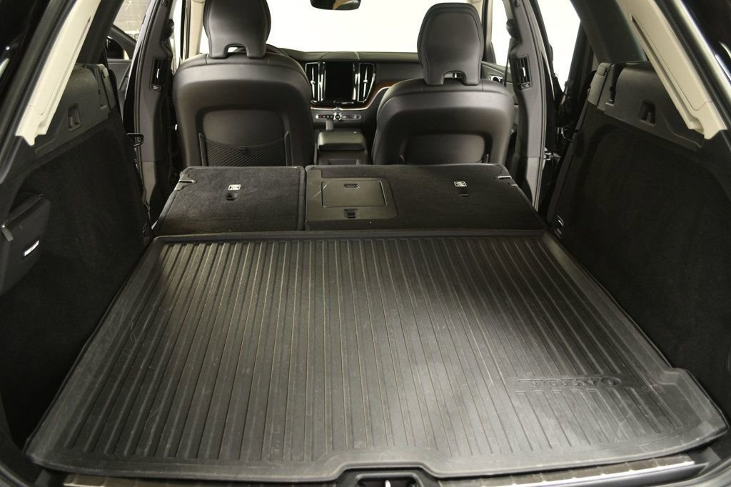 Used 2022 Volvo XC60 B5 Momentum w/ Protection Package Premier image 68