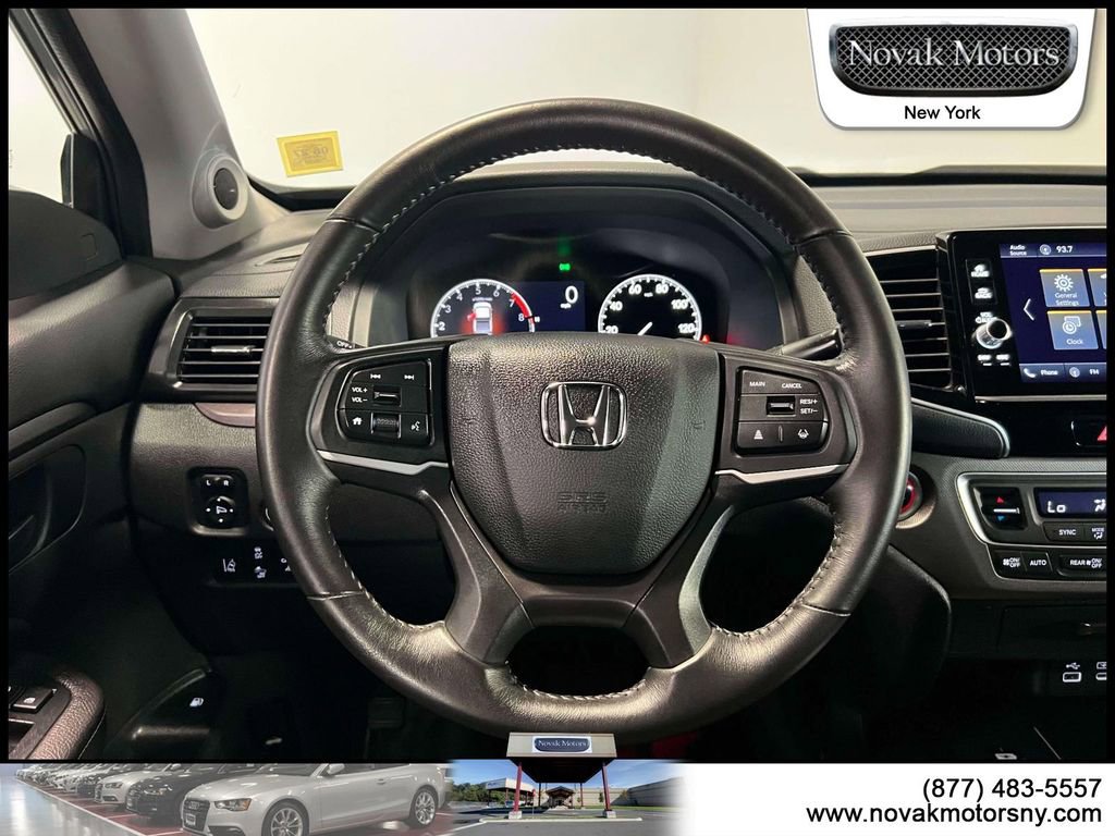 Used 2025 Honda Ridgeline Sport image 16