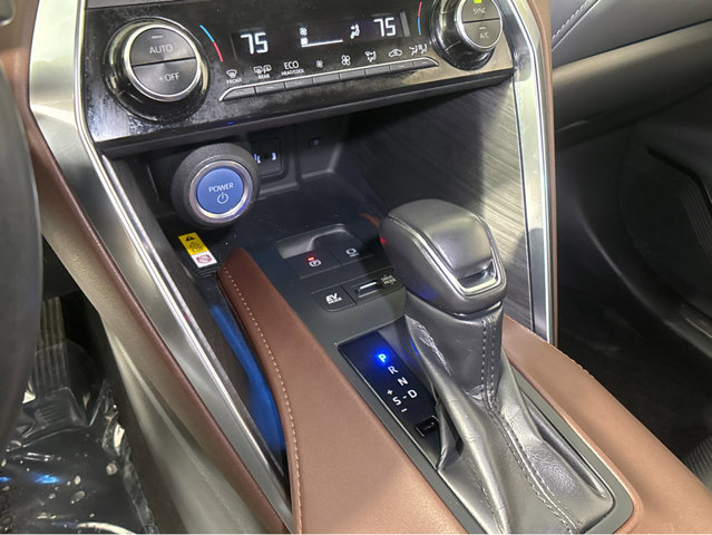 Used 2021 Toyota Venza XLE w/ Softex Package image 32