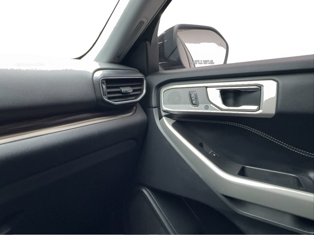 Used 2020 Ford Explorer Limited RWD image 50