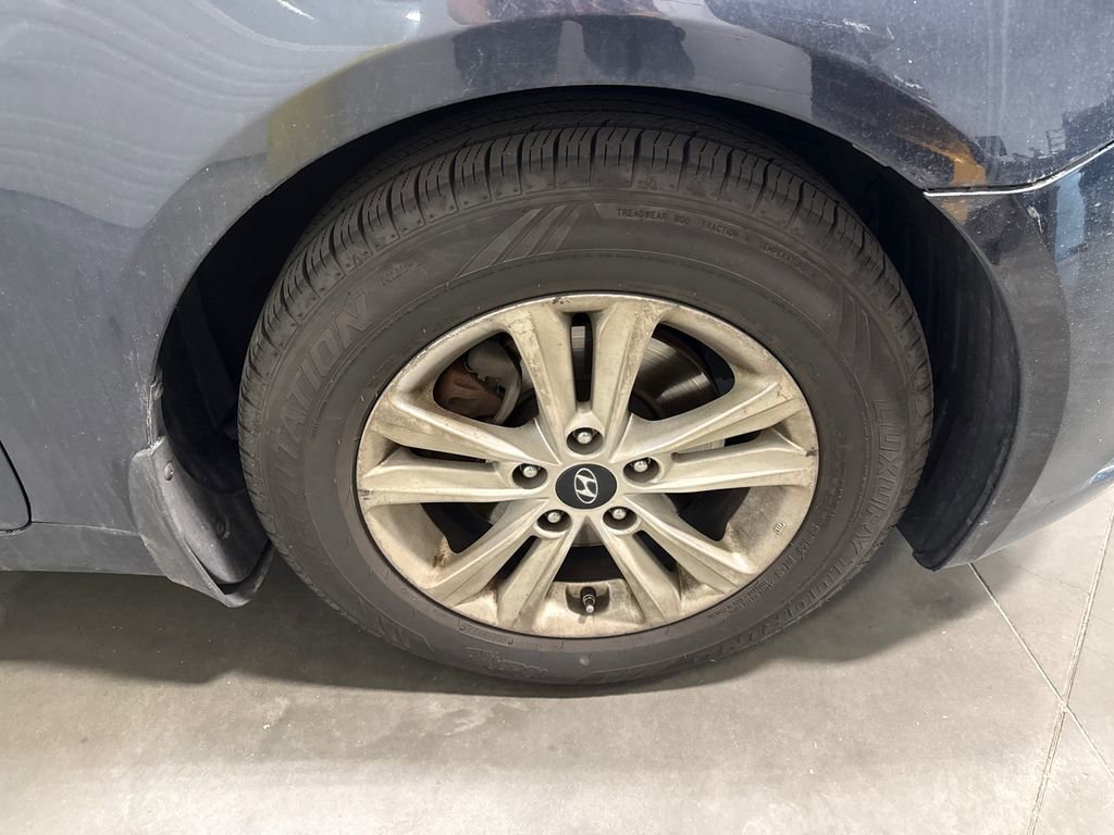 Used 2012 Hyundai Sonata GLS w/ Popular Equipment Pkg FWD image 14