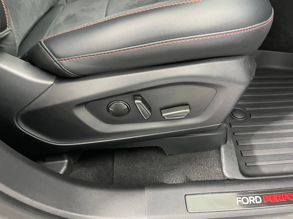 Used 2025 Ford Explorer ST AWD/4WD image 6