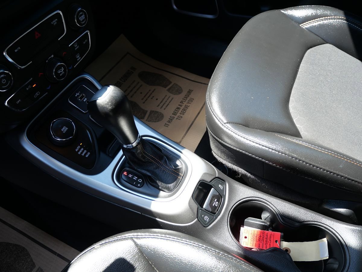 Used 2020 Jeep Compass Latitude image 19