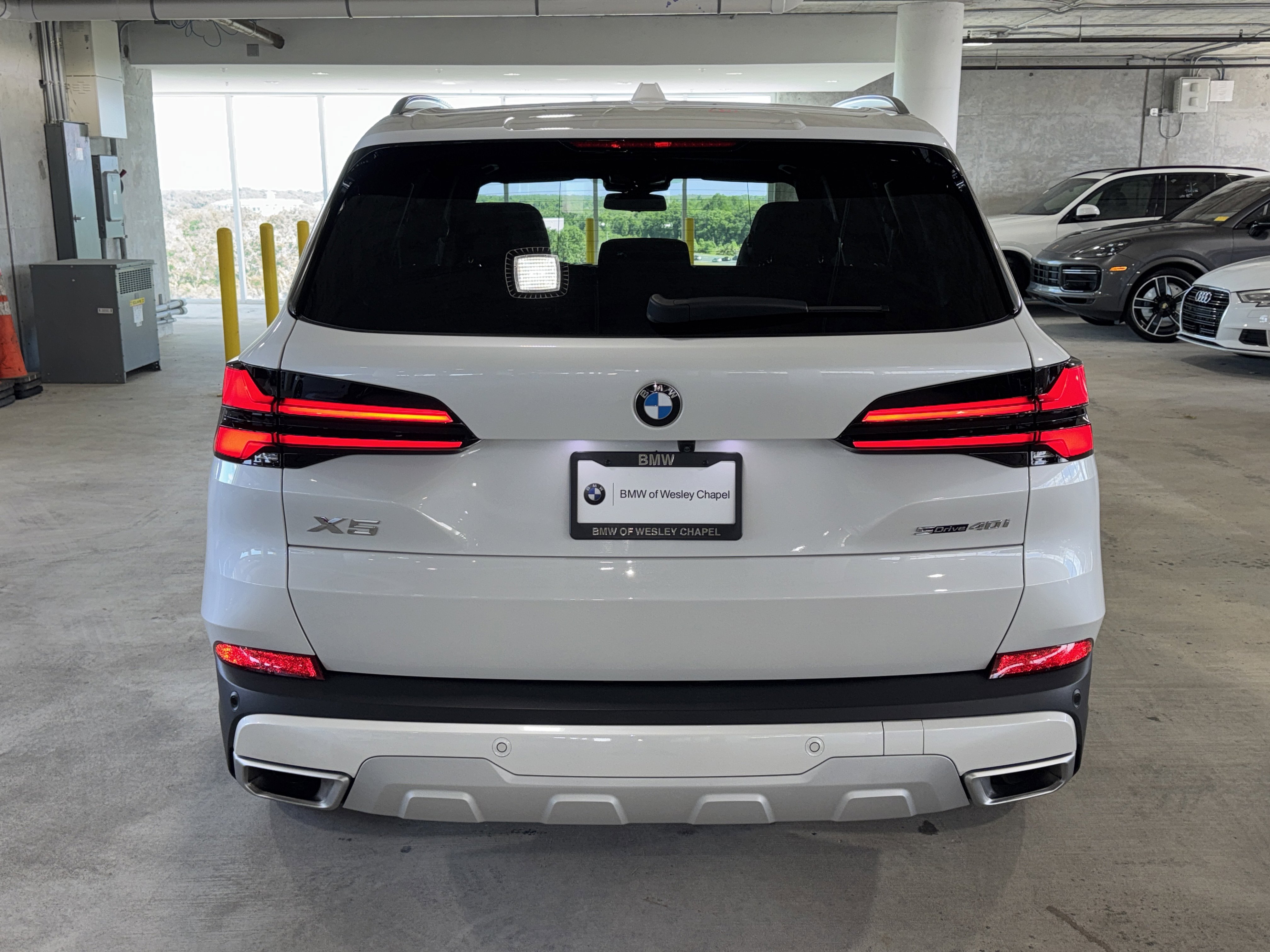 Used 2025 BMW X5 sDrive40i w/ Premium Package image 7
