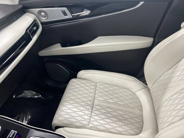 Certified 2023 Lincoln Nautilus Black Label AWD/4WD image 16