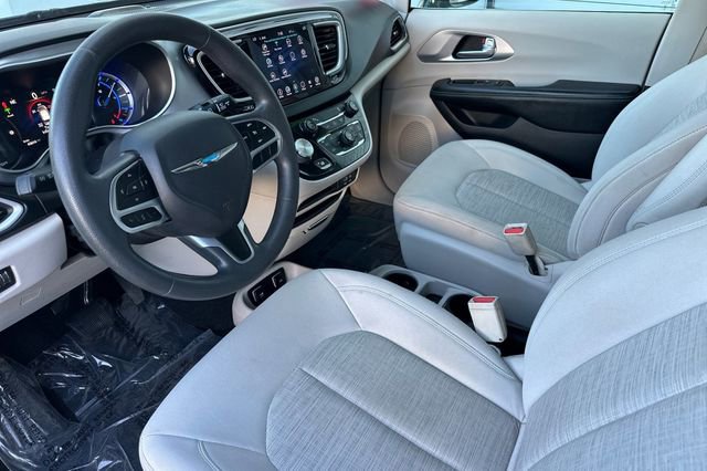 Used 2018 Chrysler Pacifica Touring Plus image 14