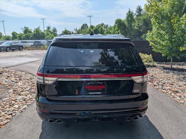 Used 2024 Lincoln Aviator Reserve w/ Equipment Group 201A AWD/4WD image 4
