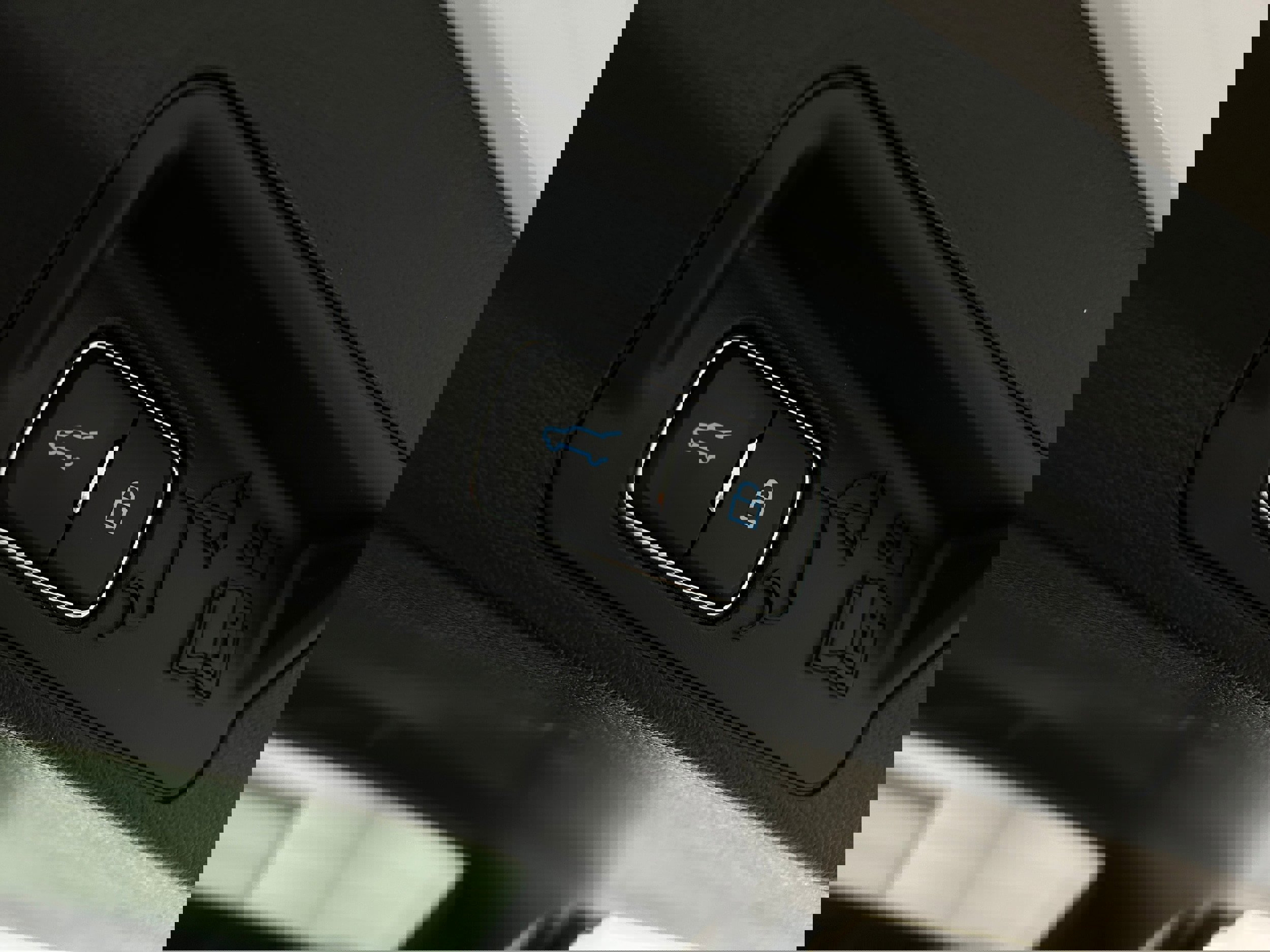 Used 2020 Ford Explorer Limited image 40