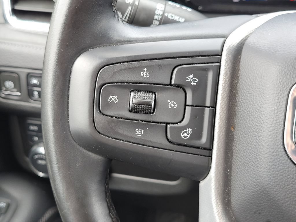 Used 2024 GMC Yukon XL Denali AWD/4WD image 30