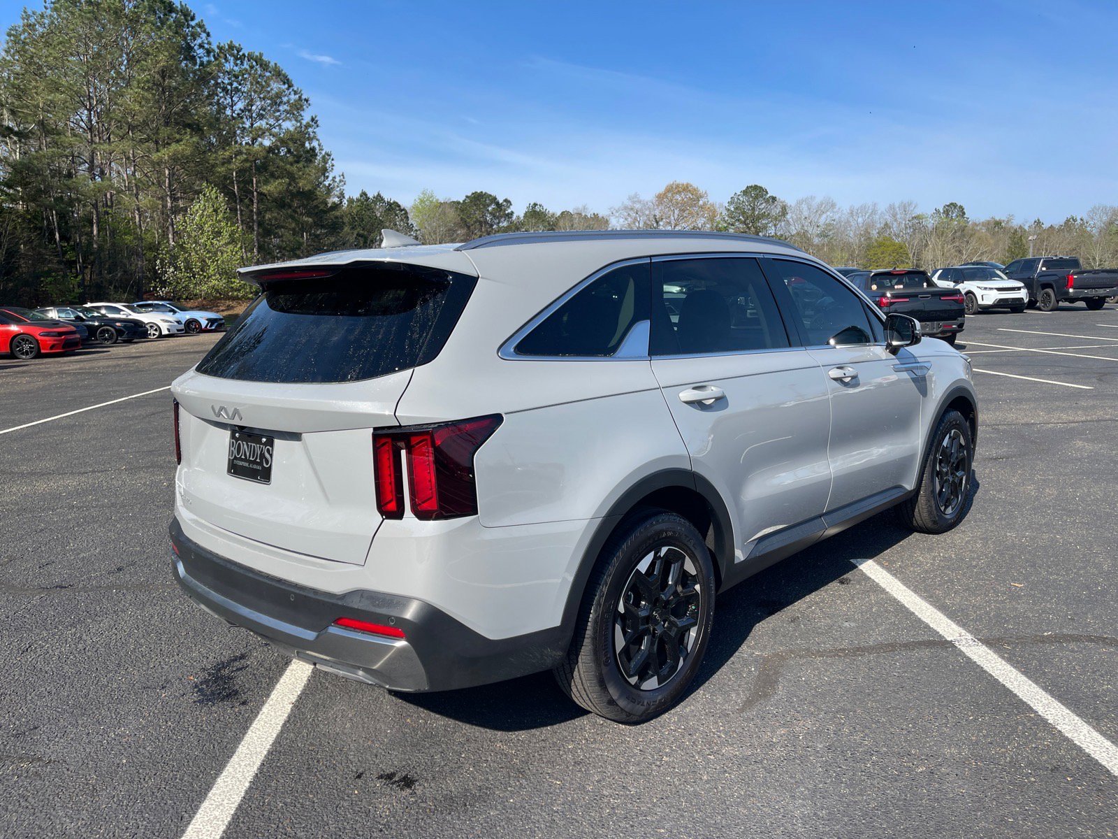 Used 2025 Kia Sorento S w/ Panoramic Sunroof Package image 17