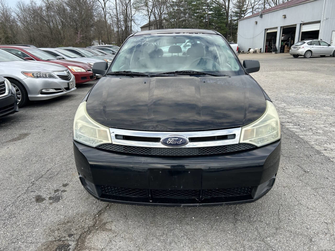 Used 2009 Ford Focus SE FWD image 3