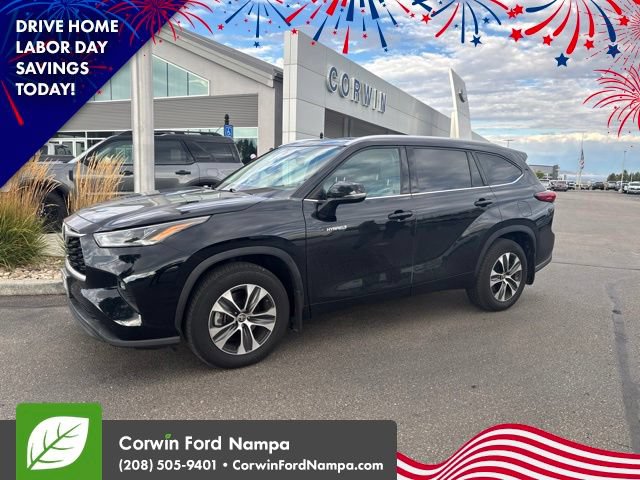 Used 2021 Toyota Highlander XLE