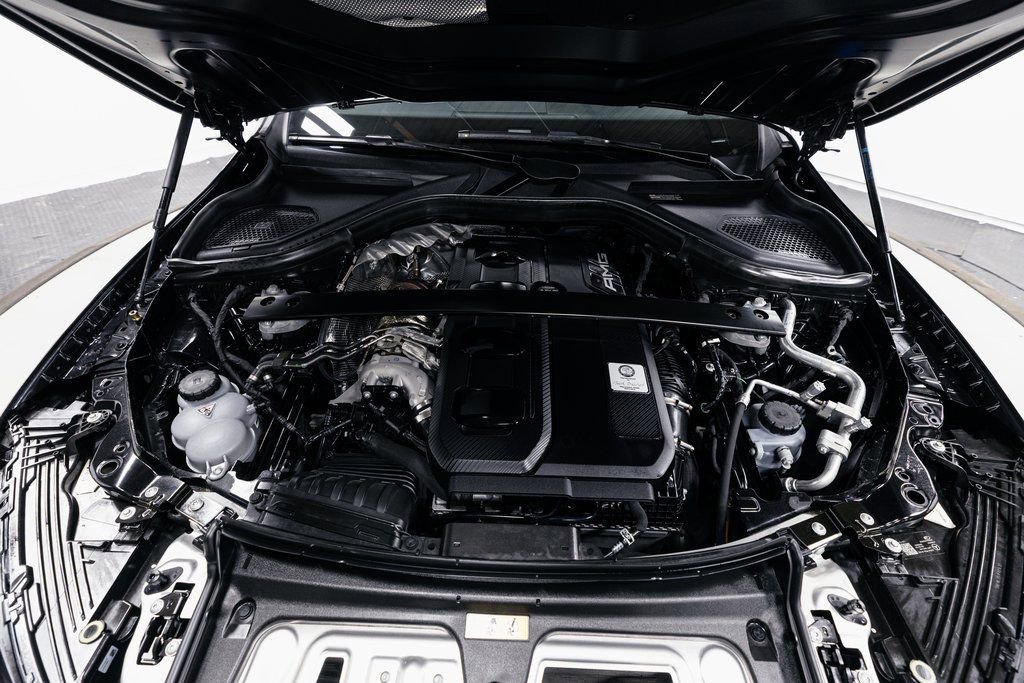 Used 2025 Mercedes-Benz GLC 43 AMG 4MATIC Coupe image 38